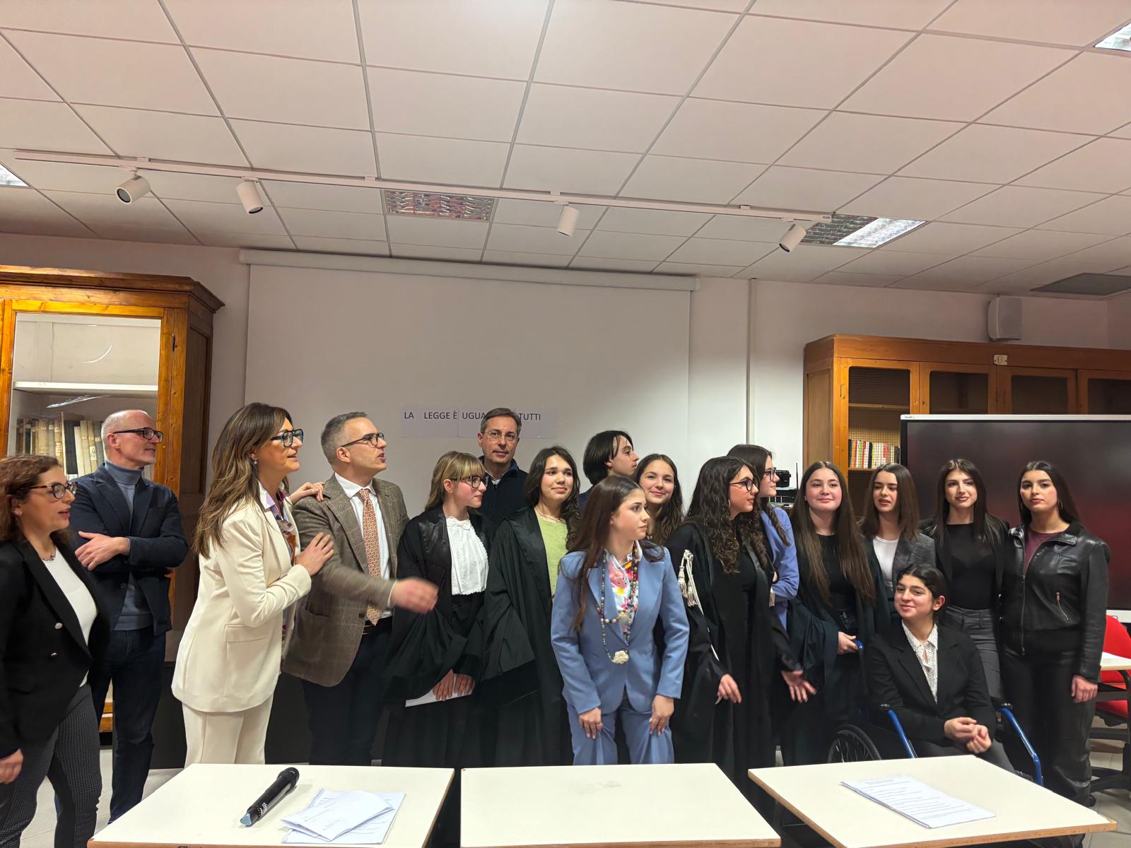 Simulazione di processo penale al Liceo Classico.