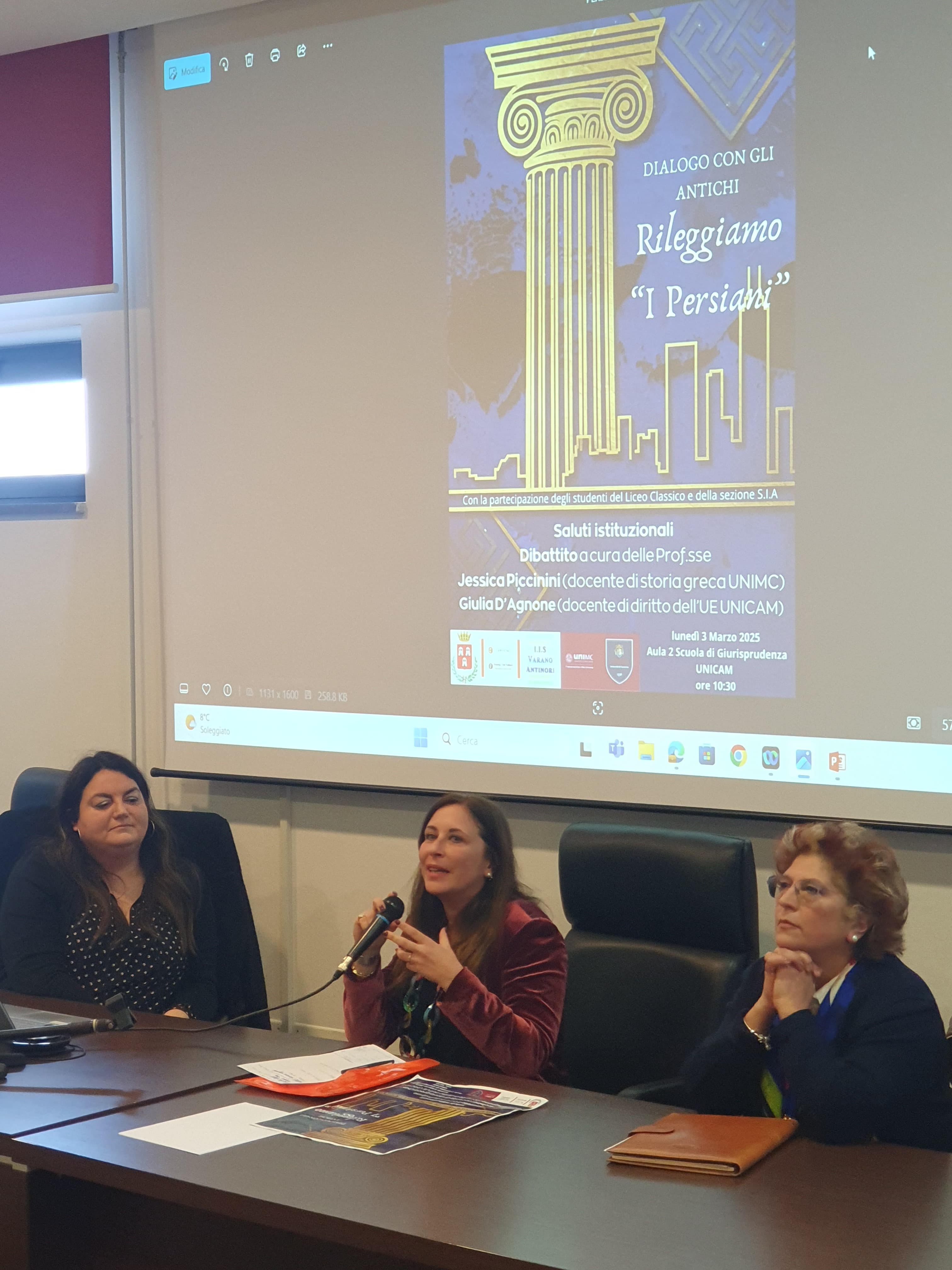 Simulazione di processo penale al Liceo Classico.