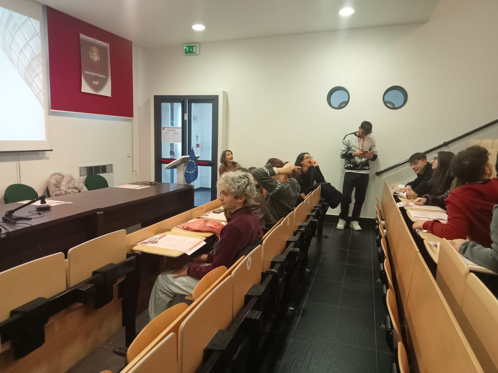 Gli studenti del liceo classico 'Stabili e Trebbiani'