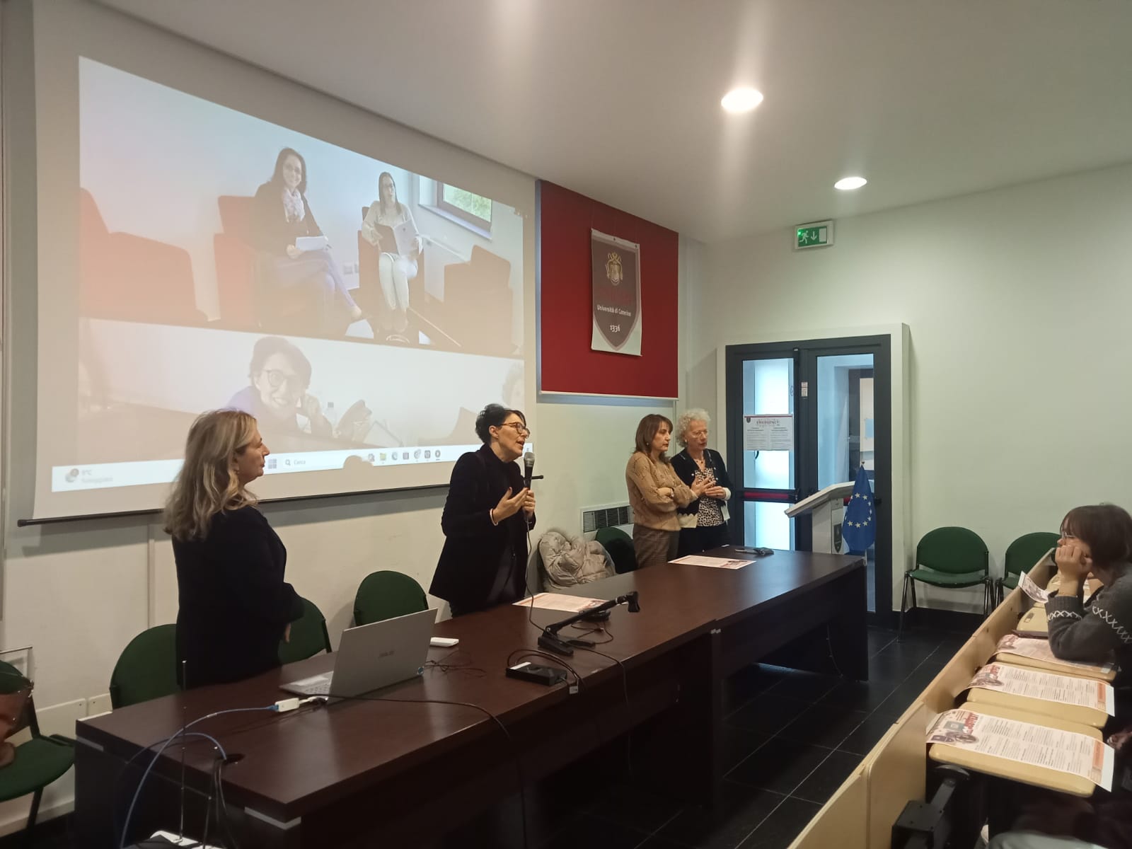 Gli studenti del liceo classico 'Stabili e Trebbiani'
