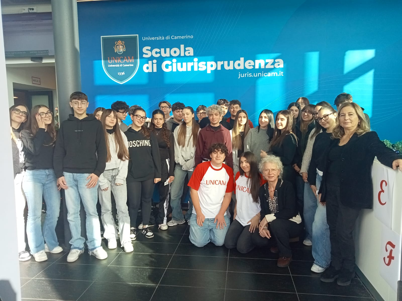 Gli studenti del liceo classico 'Stabili e Trebbiani'