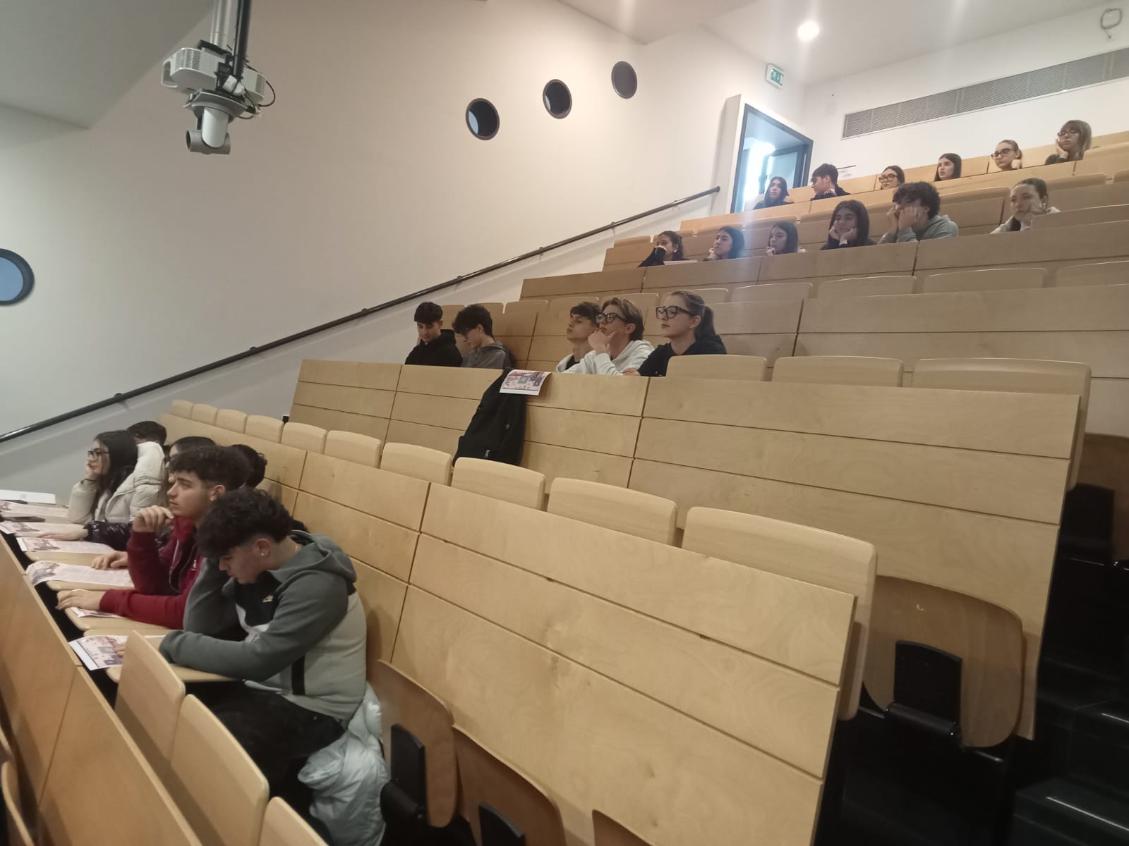 Gli studenti del liceo classico 'Stabili e Trebbiani'