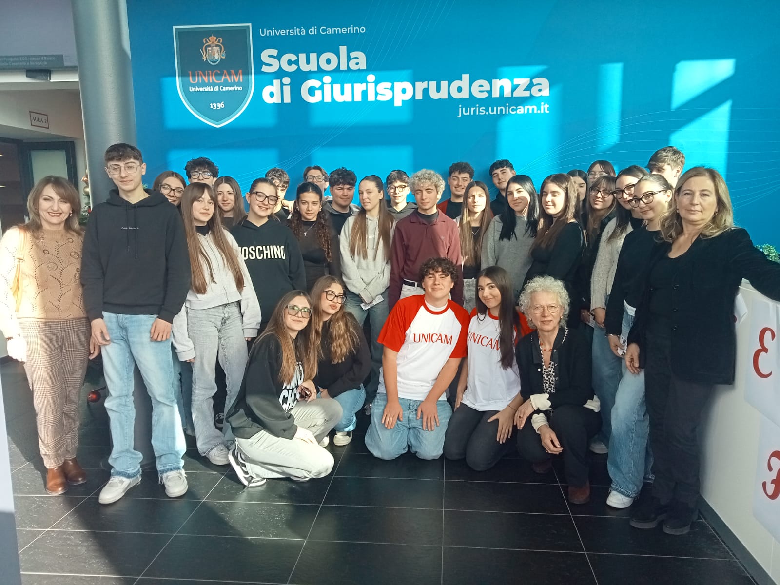 Gli studenti del liceo classico 'Stabili e Trebbiani'