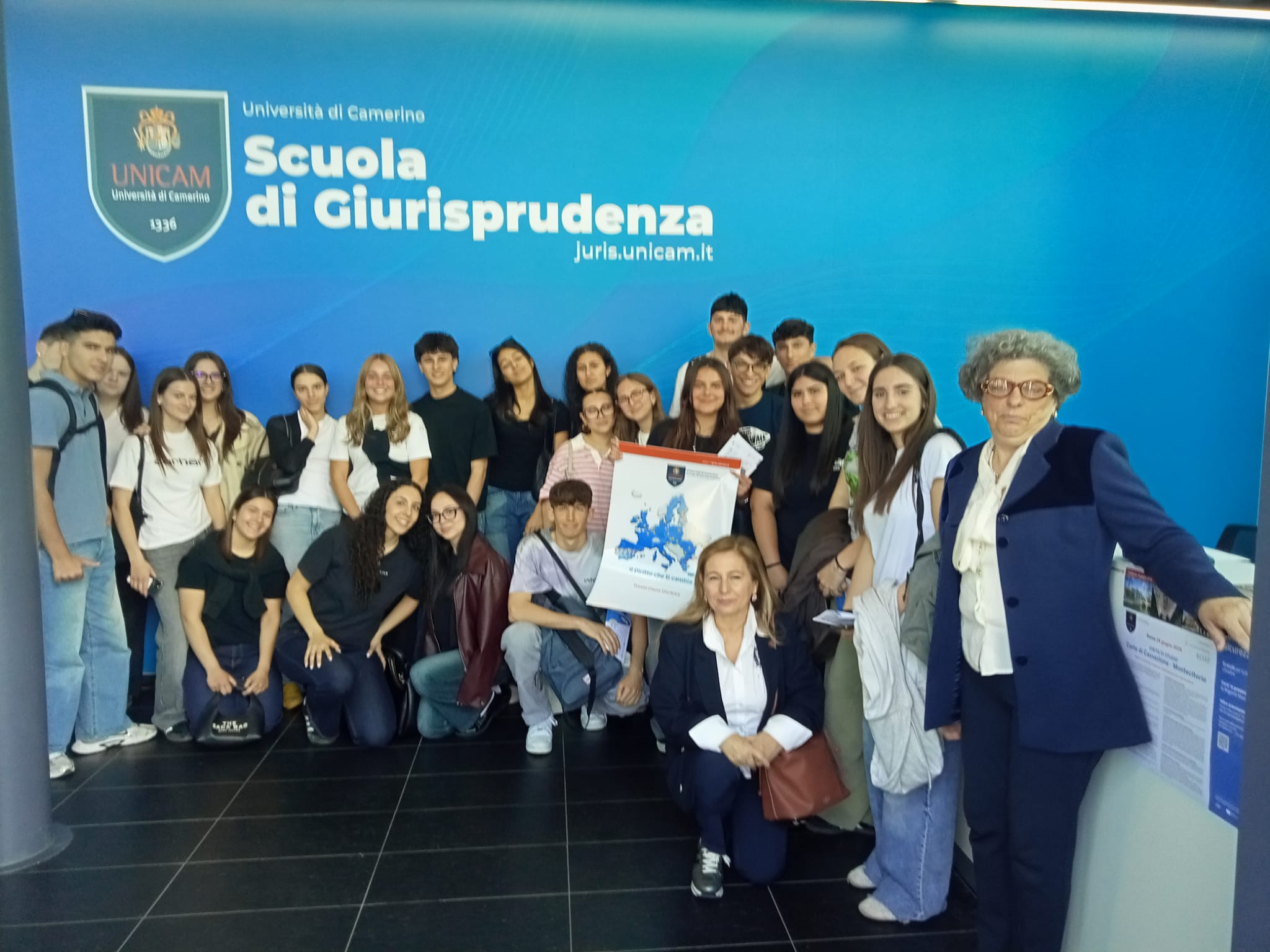 Il Liceo 'da Vinci' di Civitanova in visita 